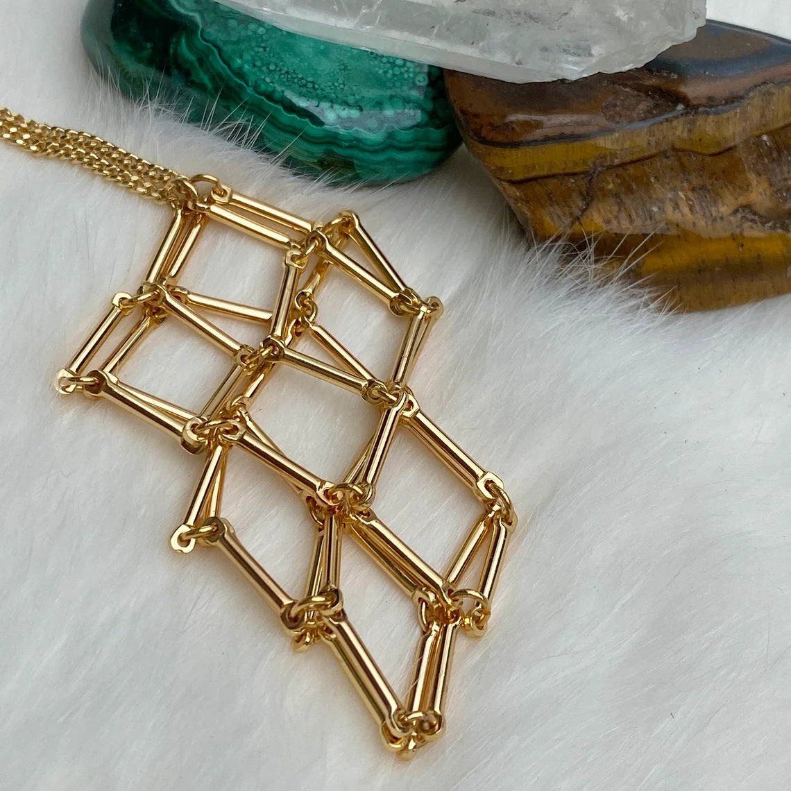 Geometric Cage Crystal Necklace, Raw Malachite & Tiger's Eye Pendant, Metal Net Pocket Jewelry for Women & Men, Industrial Style Healing Stone, Adjustable Long Chain